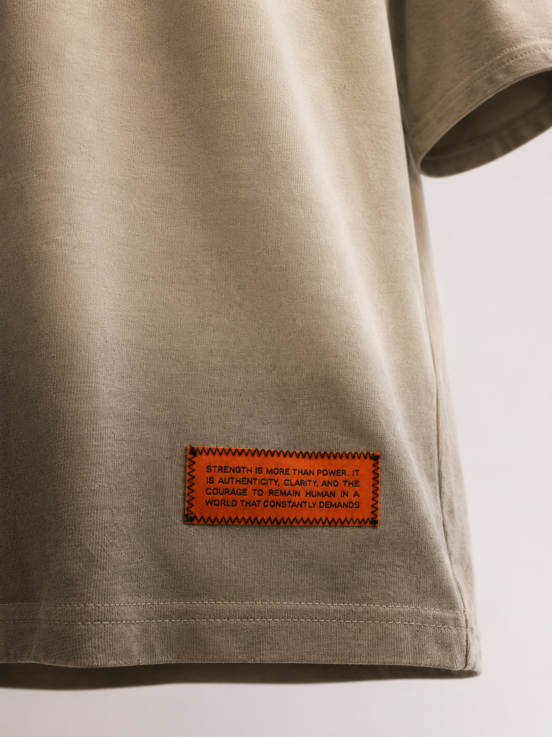 SUPER HUMAN TEE